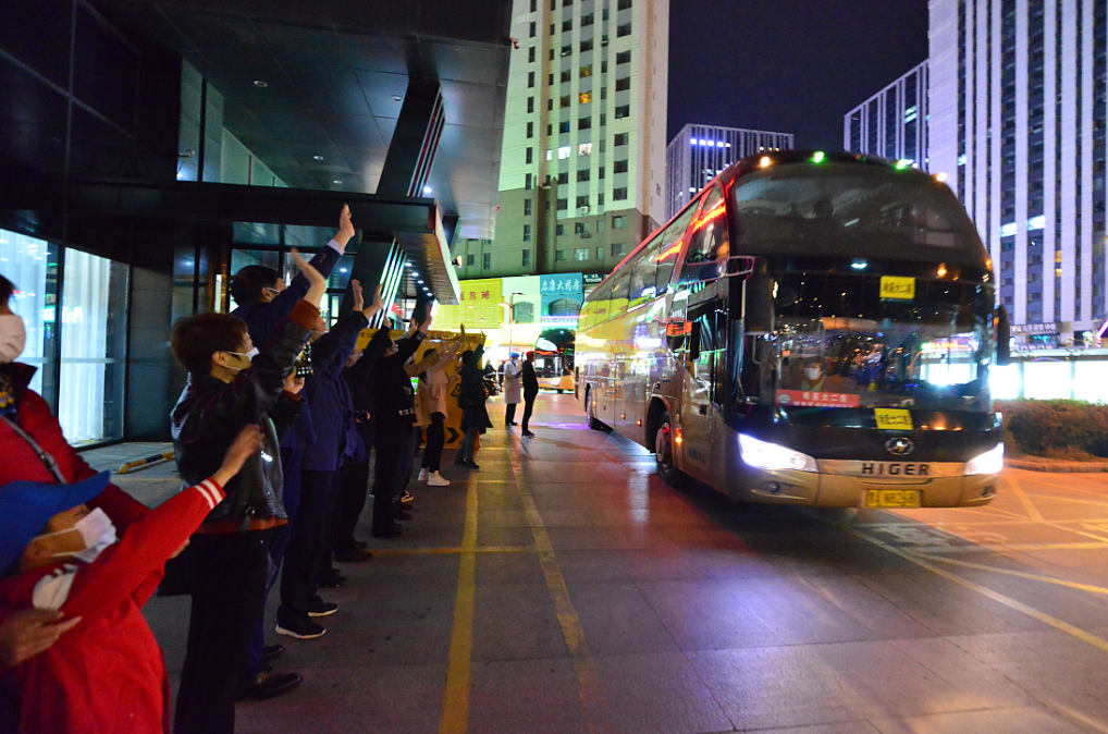 51人连续奋战23天！“大白，欢迎你们回家”